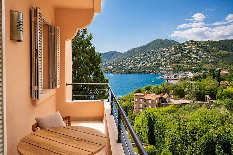 Tiara Miramar Beach Resort - Spa Cannes - Photo de couverture - OneBooking