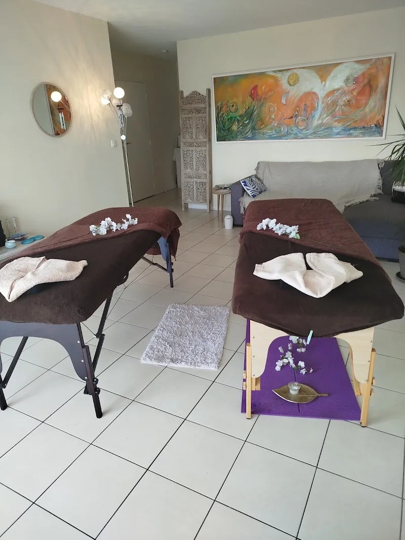 ESPRIT LEGER, salon de massage & myofascialogie - Massage Bayonne - Photo de couverture - OneBooking