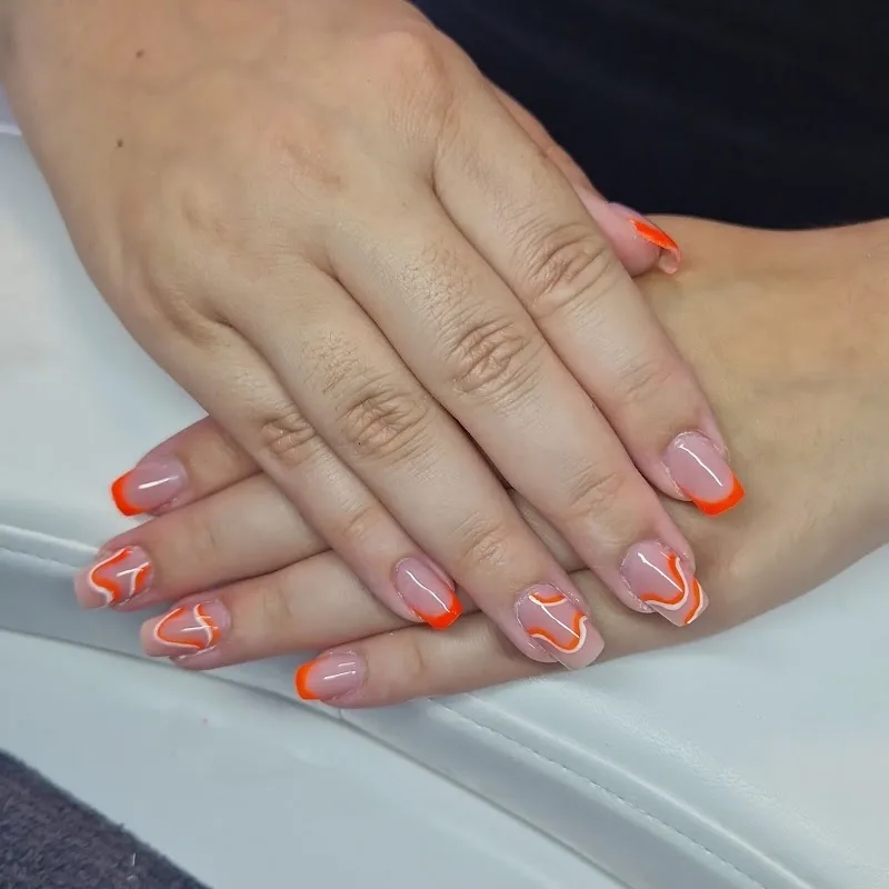 So Chic Ongles & Cils - Onglerie Le Mans - Photo de couverture - OneBooking