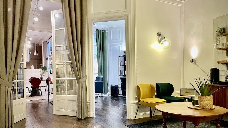 LE PETIT HÔTEL - Écrin de coiffure