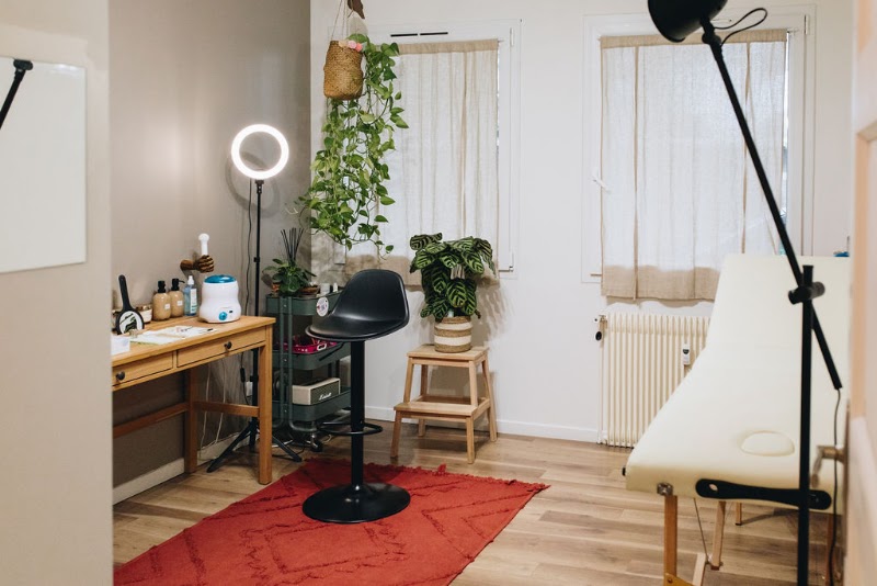Brow & Body – Drainage lymphatique & soins du regard à Lyon 8 - Sourcils & cils Lyon - Photo de couverture - OneBooking