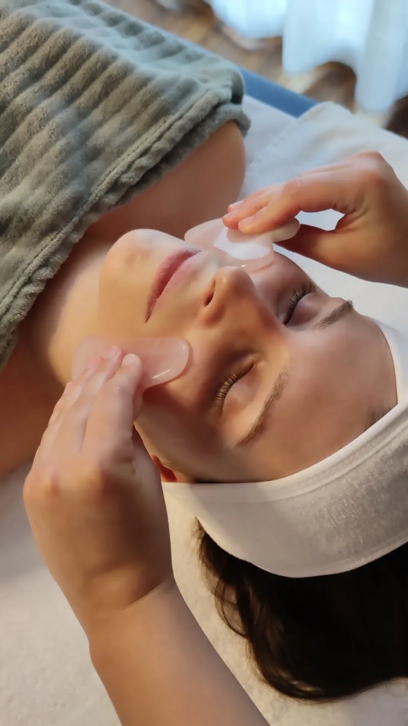 Holiskin Facialiste - Épilation Reims - Photo de couverture - OneBooking