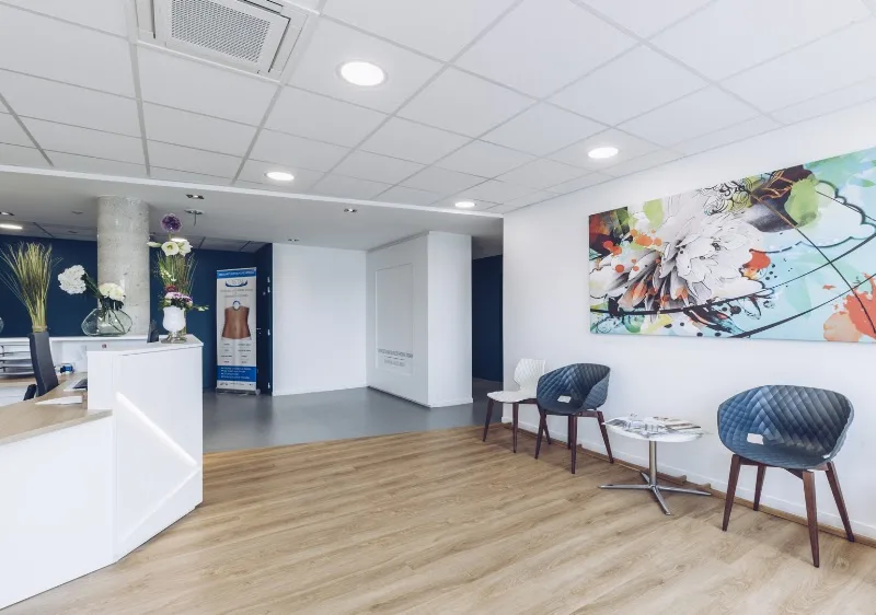 Dr Caroline Tribout-Defossez - Centre de Dermatologie Esthétique Origami - Épilation Amiens - Photo de couverture - OneBooking