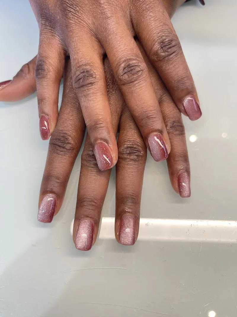 Sisi ongles