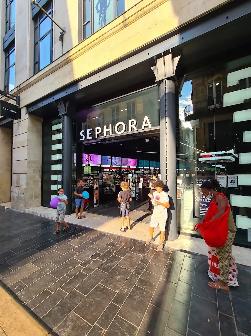 SEPHORA BORDEAUX SAINTE CATHERINE - Maquillage Bordeaux - Photo de couverture - OneBooking