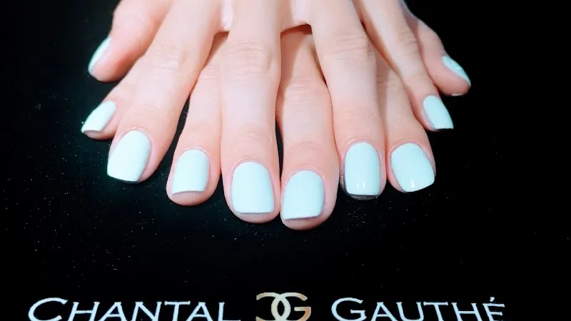 Institut Chantal Gauthé | Prothésie ongulaire | Maquillage permanent | Extensions de cils soins Hydra Facial