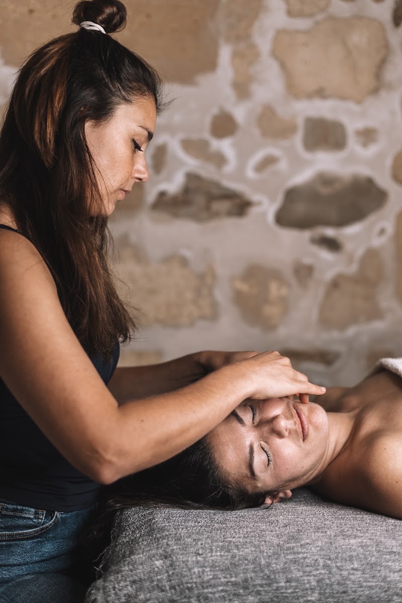 Anaïs Ghadimi : massages bien-être Bordeaux