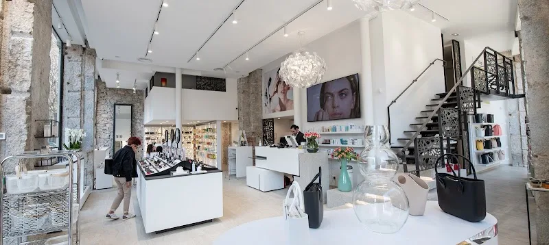 L'institut - Fragonard - Onglerie Grenoble - Photo de couverture - OneBooking