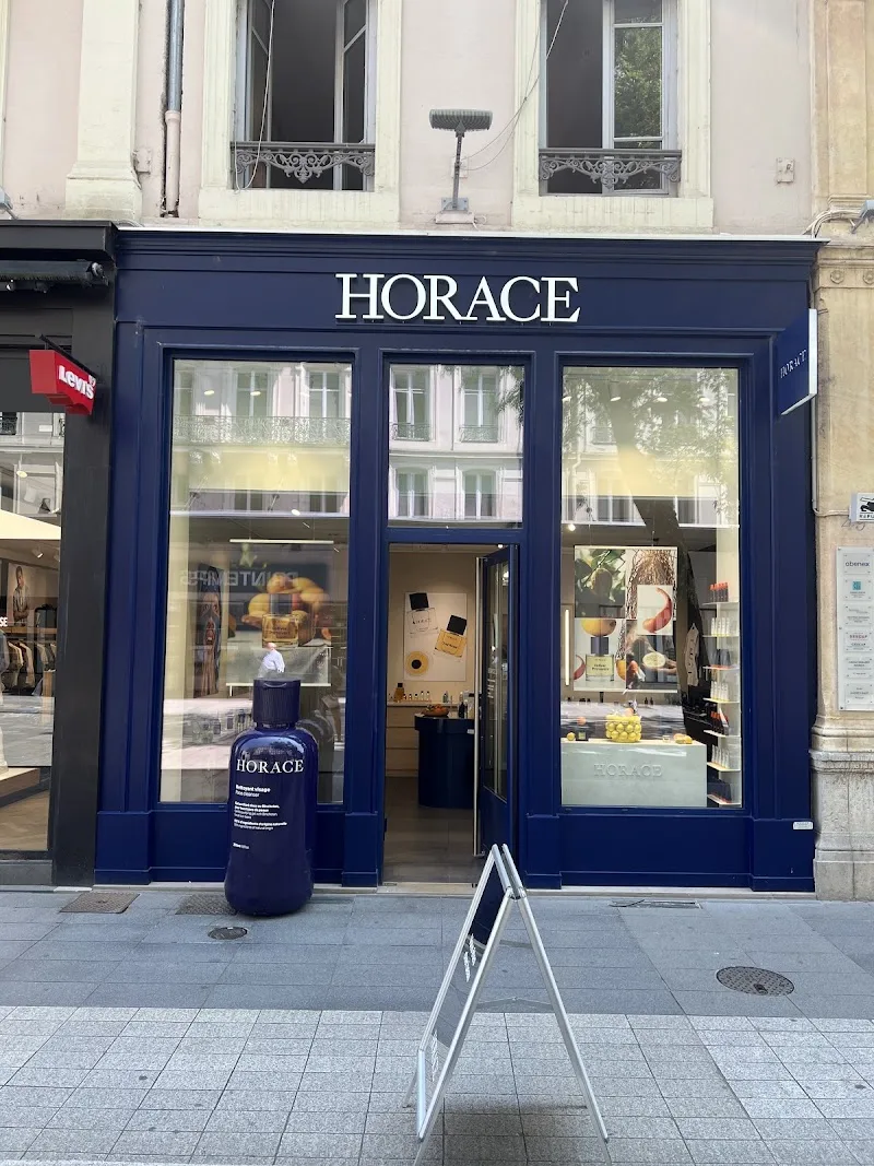 Horace @Lyon République - Maquillage Lyon - Photo de couverture - OneBooking