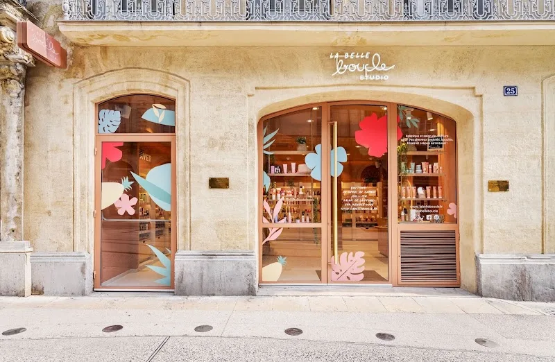 La Belle Boucle Montpellier - Boutique et salon de coiffure cheveux bouclés, ondulés, frisés, crépus
