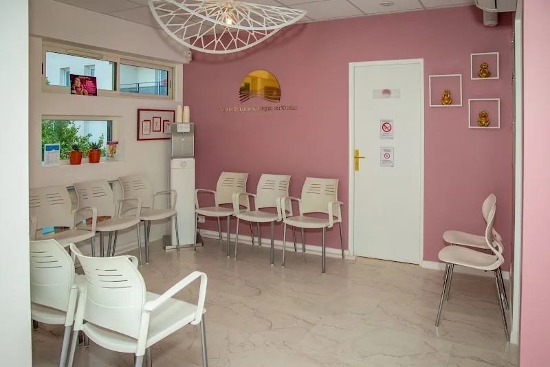 Centre Dermatologique de l'Océan - Médecine et Esthétique - Épilation La Rochelle - OneBooking