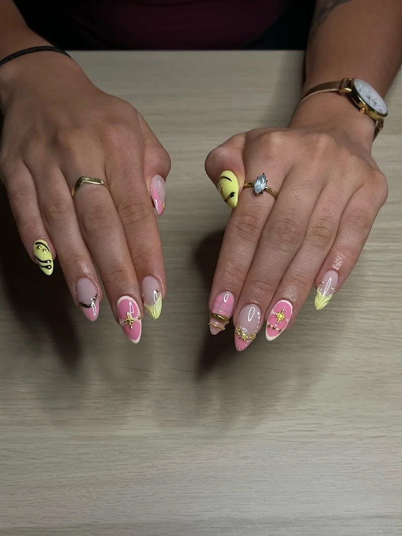Océnails - Onglerie Dijon - Photo de couverture - OneBooking