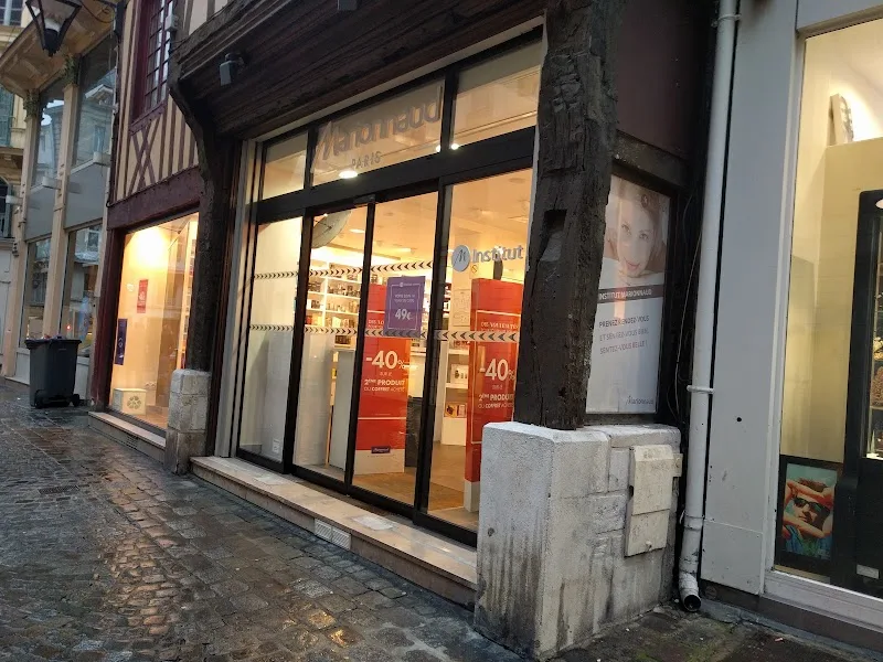 Marionnaud - Parfumerie & Institut - Maquillage Rouen - Photo de couverture - OneBooking