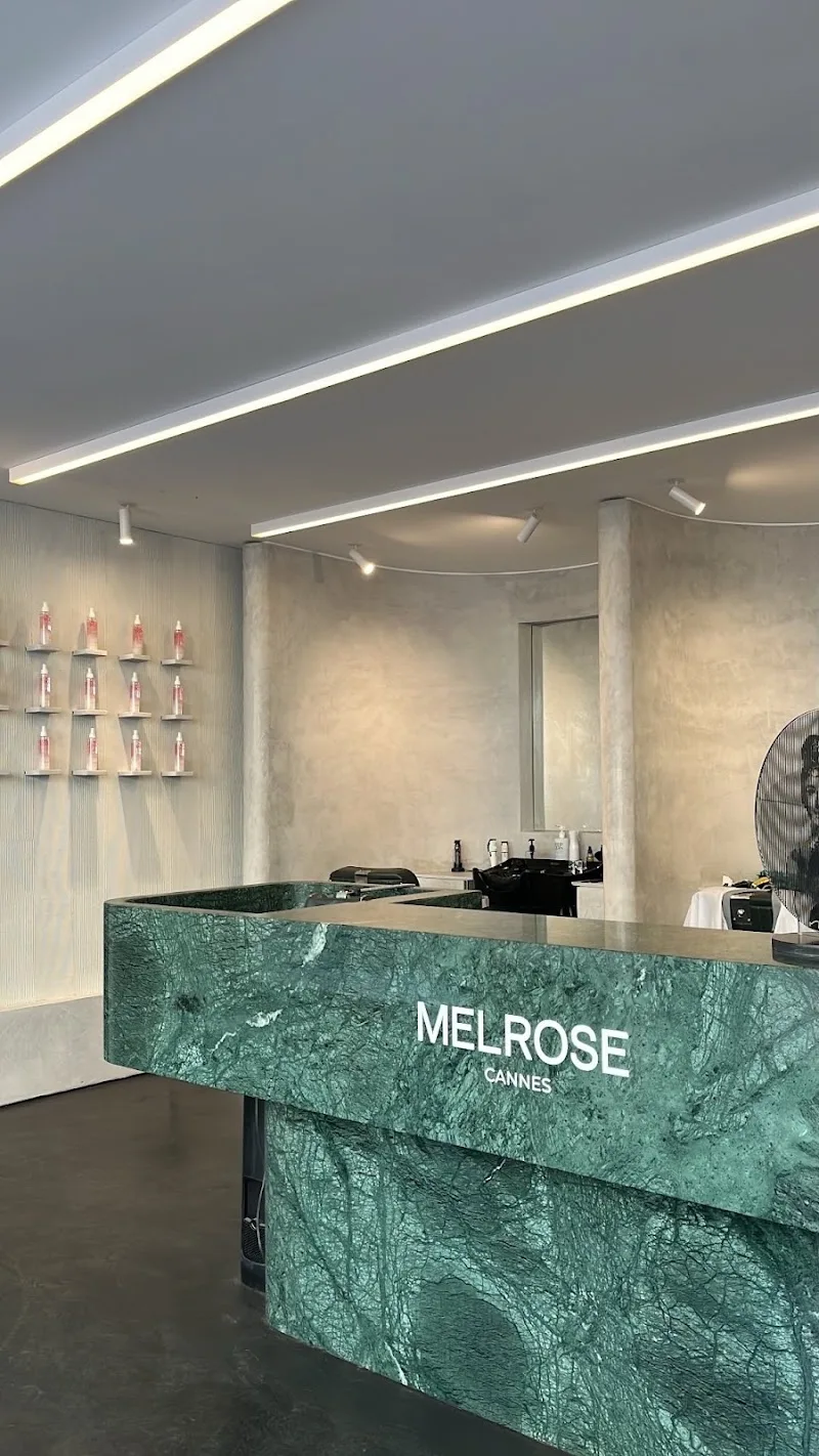 MELROSE - Salon De Coiffure Pour Homme - Coiffure Cannes - Photo de couverture - OneBooking