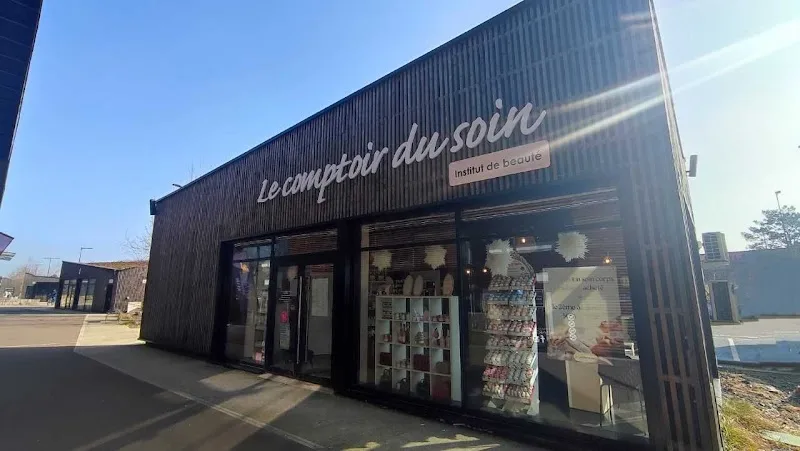 Le comptoir du soin - Sourcils & cils Rouen - Photo de couverture - OneBooking