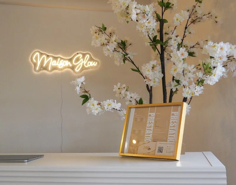 Maison Glow - Sourcils & cils Clermont-Ferrand - Photo de couverture - OneBooking