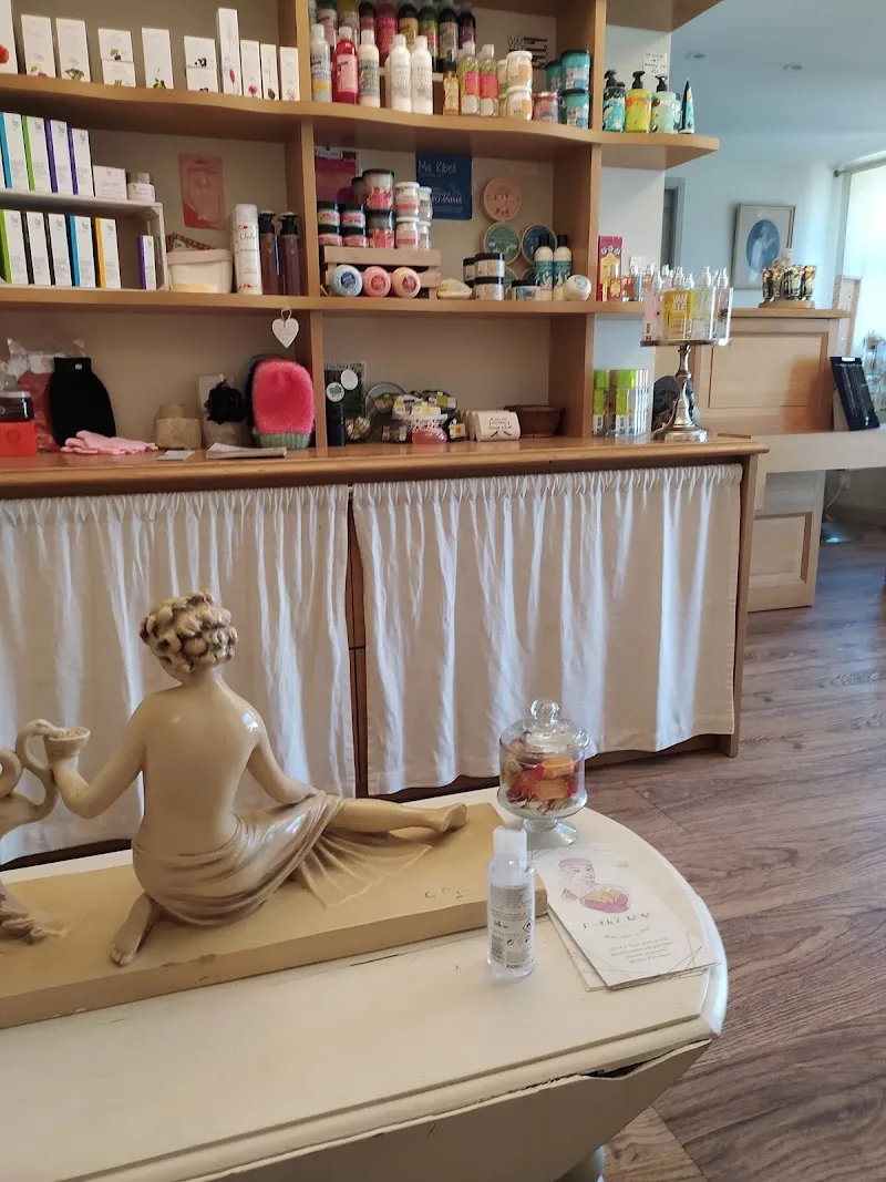 Institut Virginie Beauté - Épilation Poitiers - Photo de couverture - OneBooking