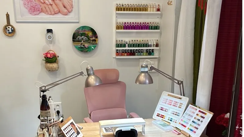 Anne Nails - Onglerie Le Mans - Photo de couverture - OneBooking