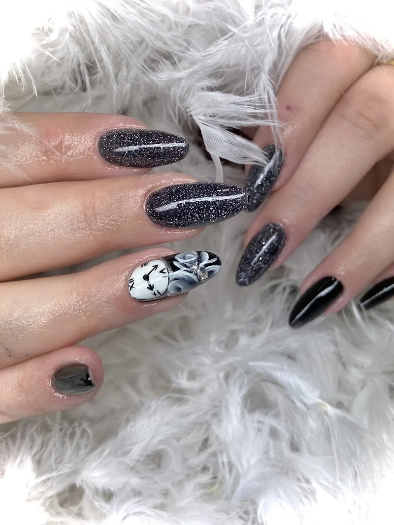 Emi'Ongles - Onglerie Bastia - Photo de couverture - OneBooking