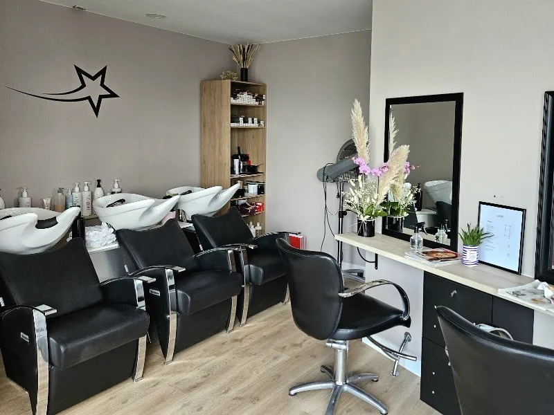Étoile coiffure - Coiffure La Rochelle - Photo de couverture - OneBooking