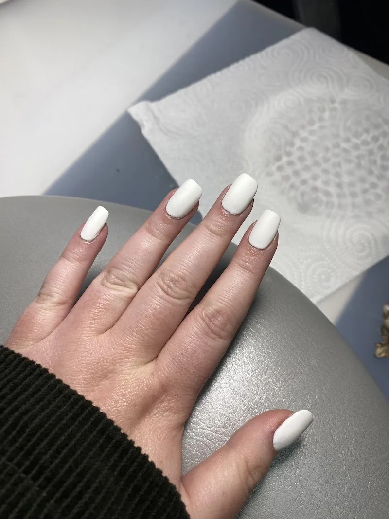 Nora.K Nails - Onglerie Bordeaux - Photo de couverture - OneBooking