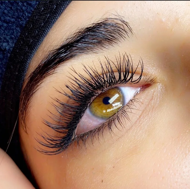 Absolucils&Body - Sourcils & cils Bordeaux - Photo de couverture - OneBooking