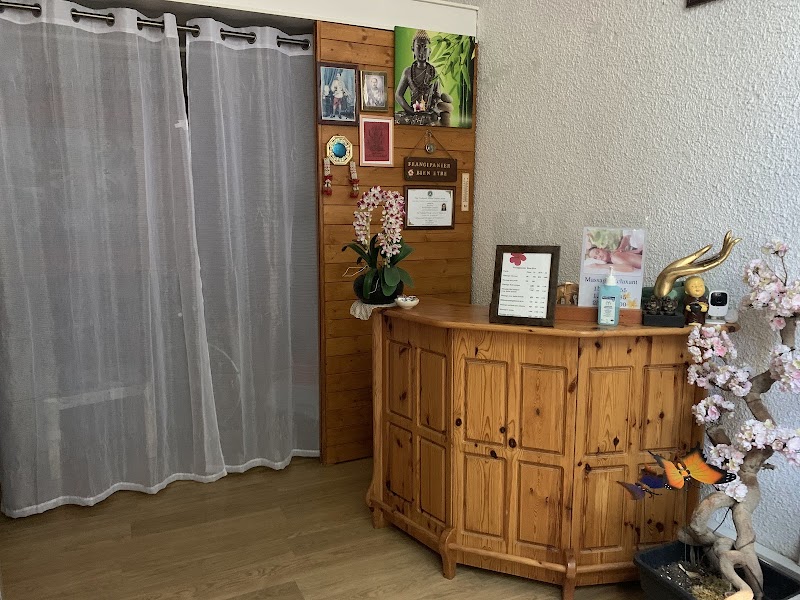 Frangipanier Bien être - Massage Grenoble - Photo de couverture - OneBooking
