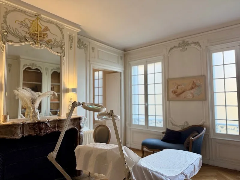 Institut beauté Bordeaux | Skinarium (Epilation laser - Peeling - Emsculpt)