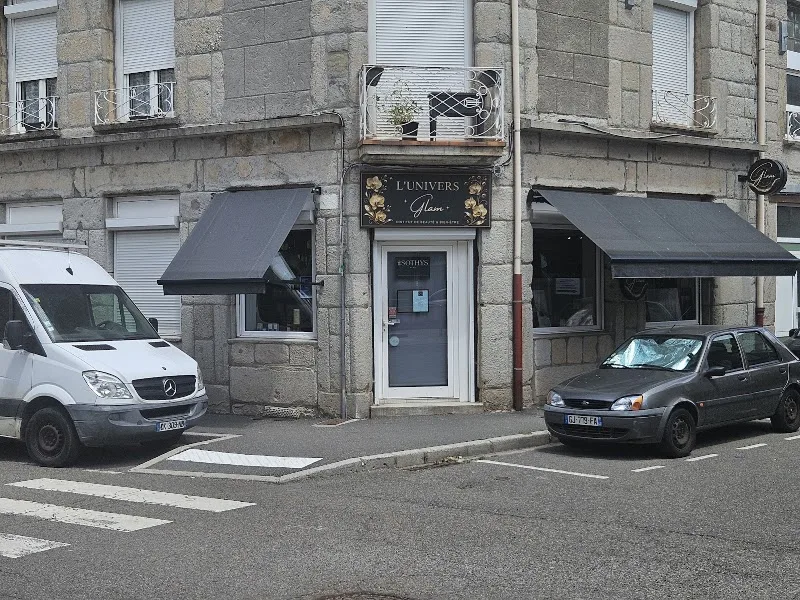 L'univers Glam - Sourcils & cils Saint-Étienne - Photo de couverture - OneBooking