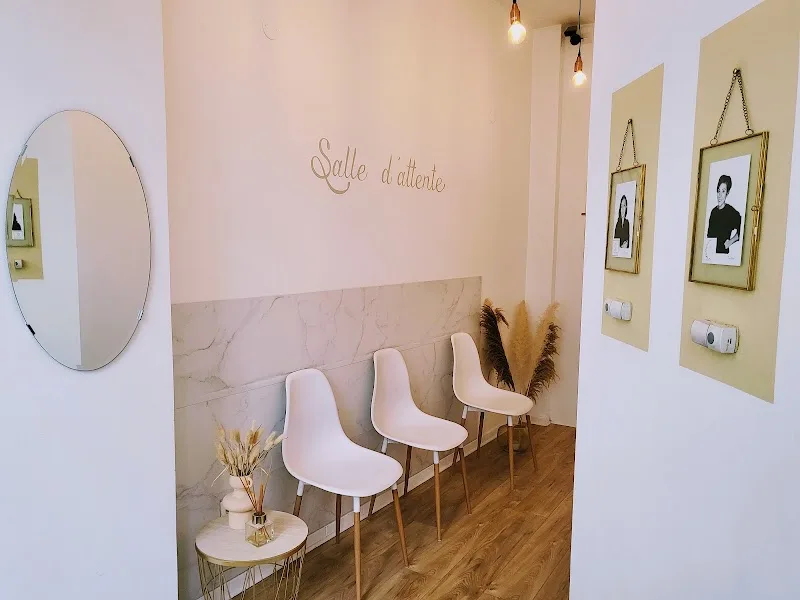 Les soins de Pauline - Onglerie Reims - Photo de couverture - OneBooking