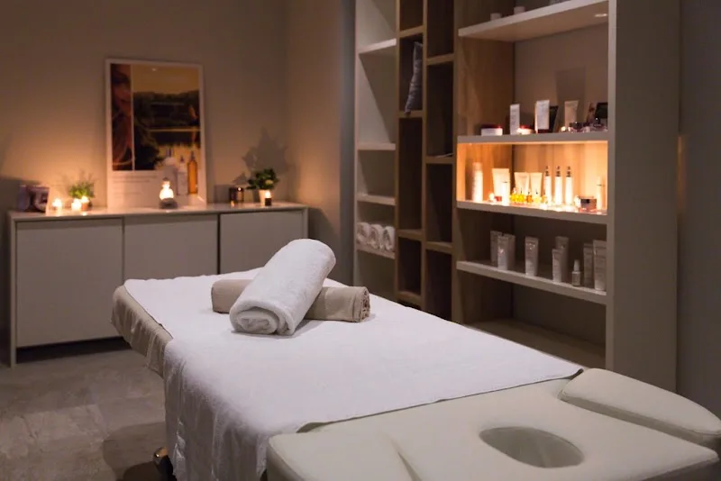 Cycle Harmonie | Naturopathie et massages bien-être Besançon | Endométriose, fertilité - Massage Besançon - Photo de couverture - OneBooking