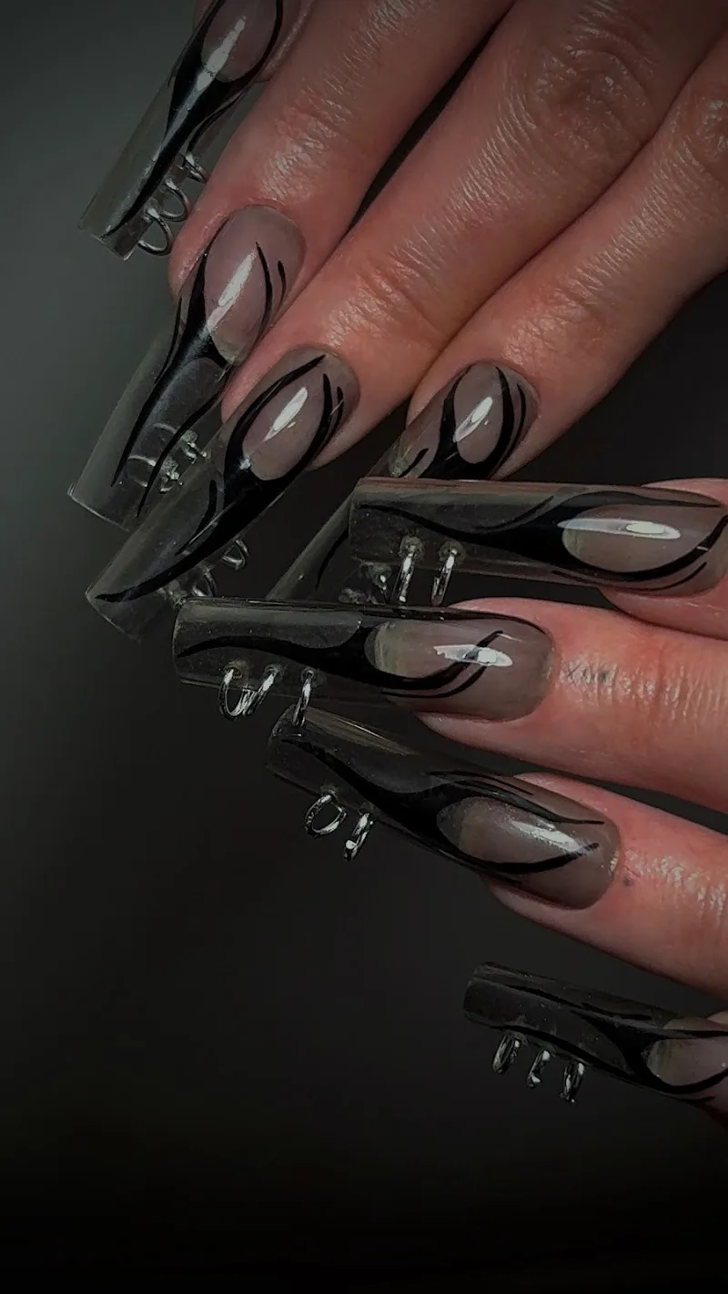 Bat nails | ongles Caen