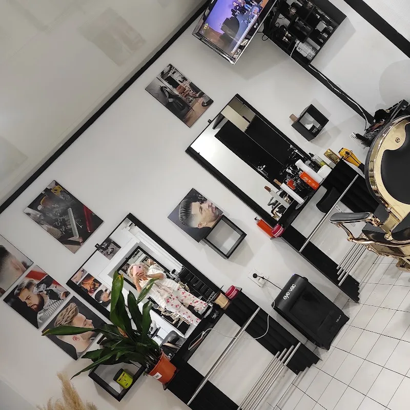 Chez Redouane - Coiffure Sète - Photo de couverture - OneBooking