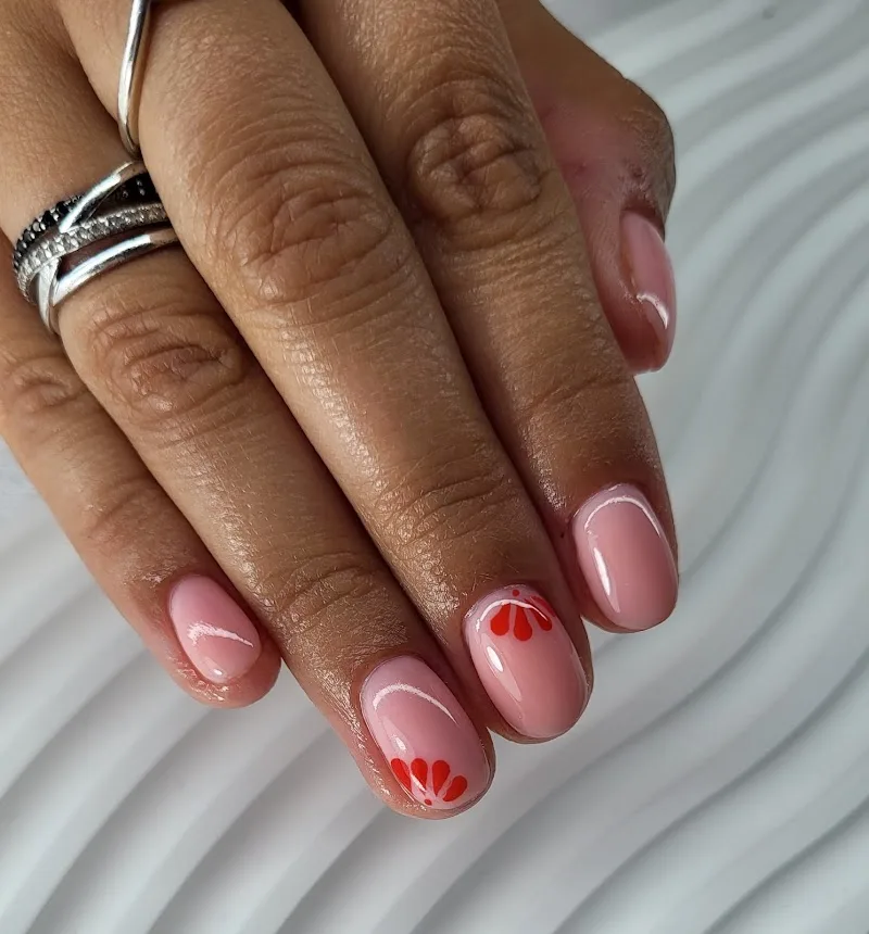 Nénya Beauté - Onglerie La Rochelle - Photo de couverture - OneBooking