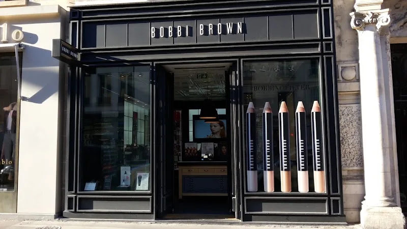 Bobbi Brown