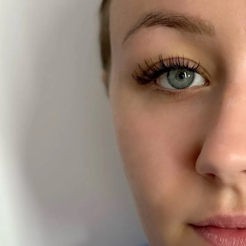 Beautycilsrennes - Sourcils & cils Rennes - Photo de couverture - OneBooking