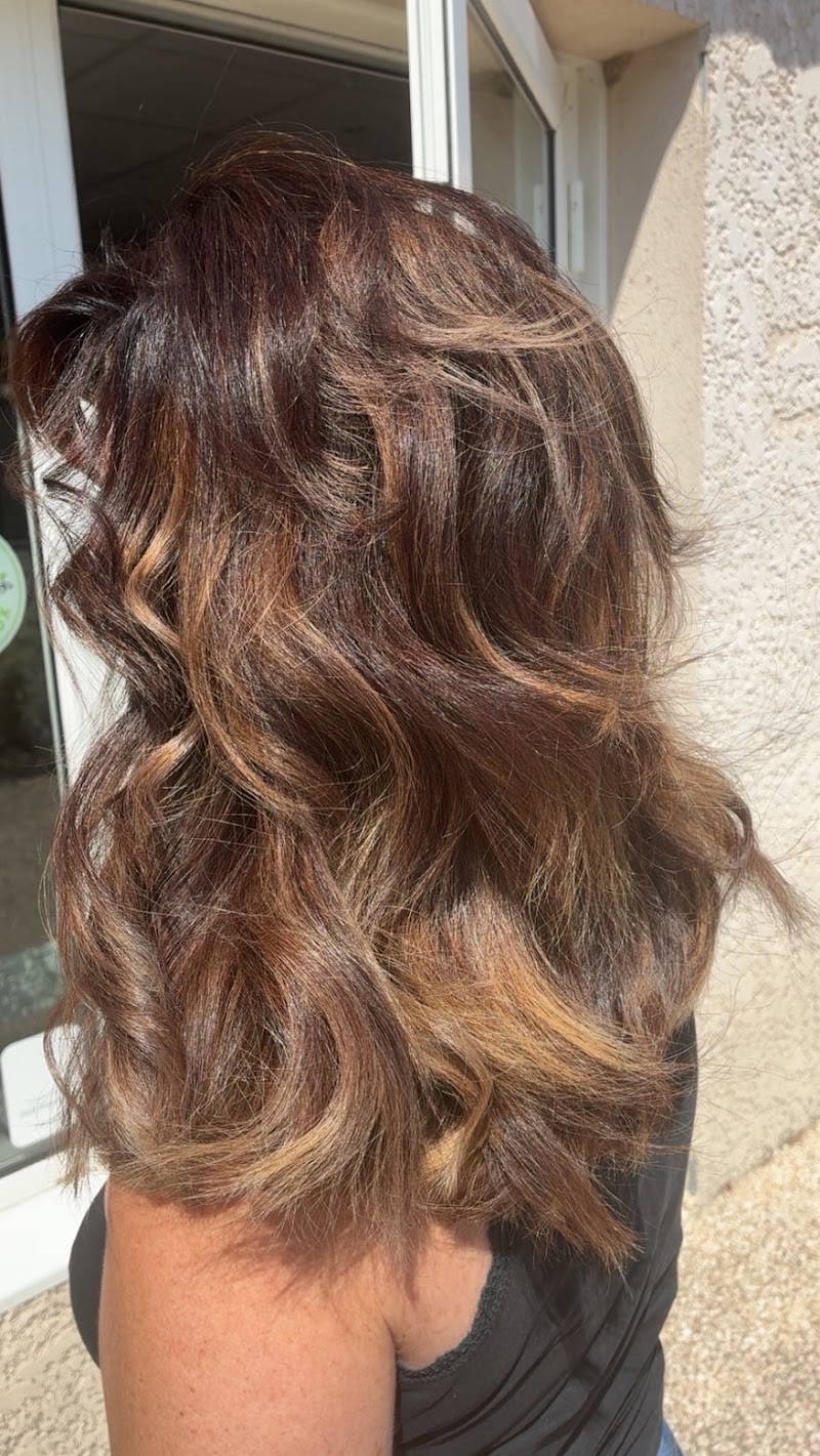 Saint Maurice Coiffure by Adeline