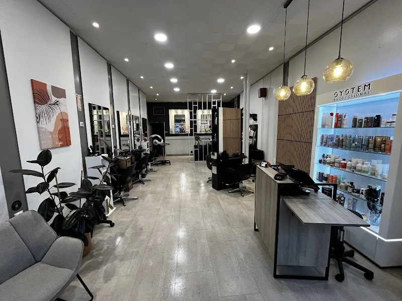 Reflet d'Art Coiffeur Dijon Coloriste Féminin/Masculin