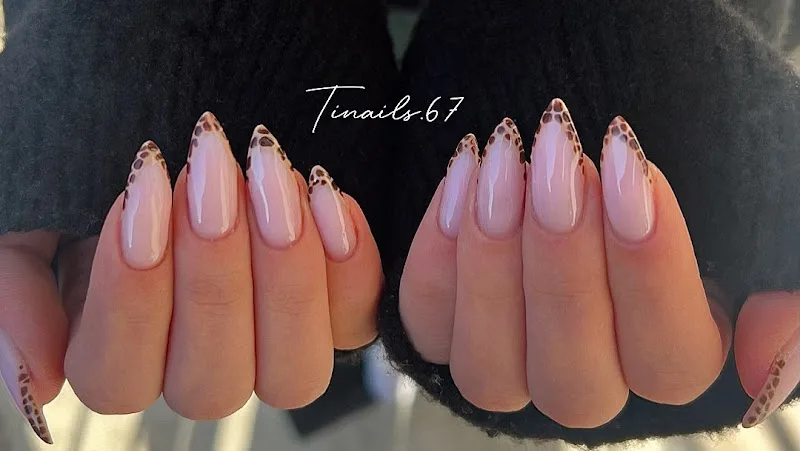 Tinails - Prothésiste ongulaire - Strasbourg - Onglerie Strasbourg - Photo de couverture - OneBooking