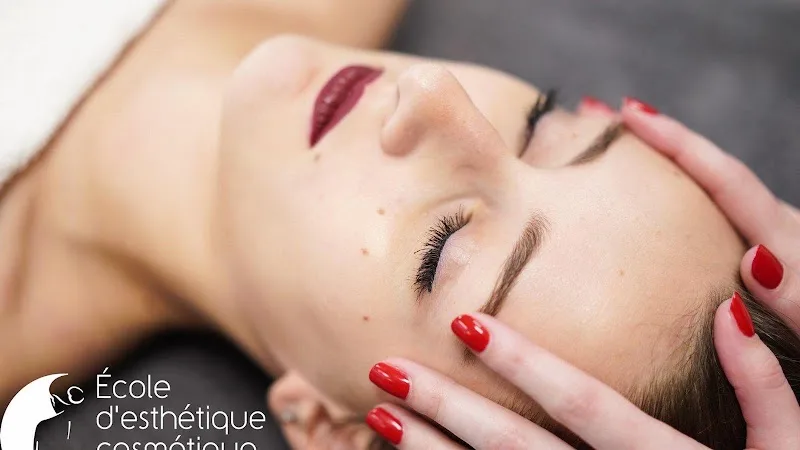 Ecole CFA d'Esthétique Cosmétique de Tours - Maquillage Tours - Photo de couverture - OneBooking