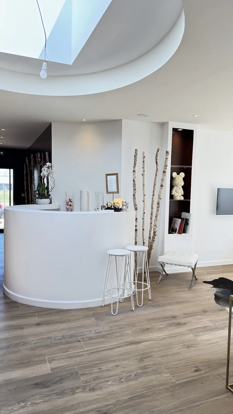 Institut de Beauté ANTINEA - Onglerie Perpignan - Photo de couverture - OneBooking
