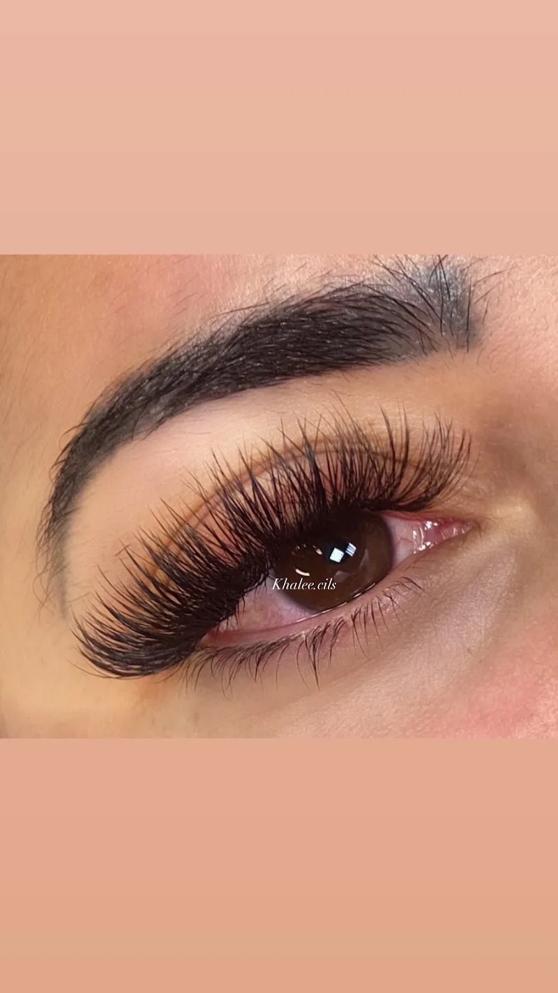 Khalee - Sourcils & cils Poitiers - Photo de couverture - OneBooking
