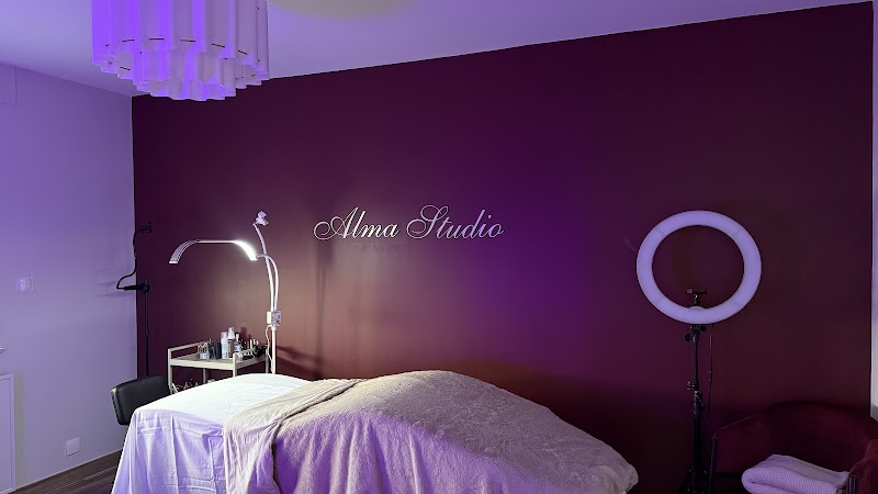 ALMA Studio - Beauté du regard : extensions de cils, lashlift, browlift - Sourcils & cils Metz - Photo de couverture - OneBooking