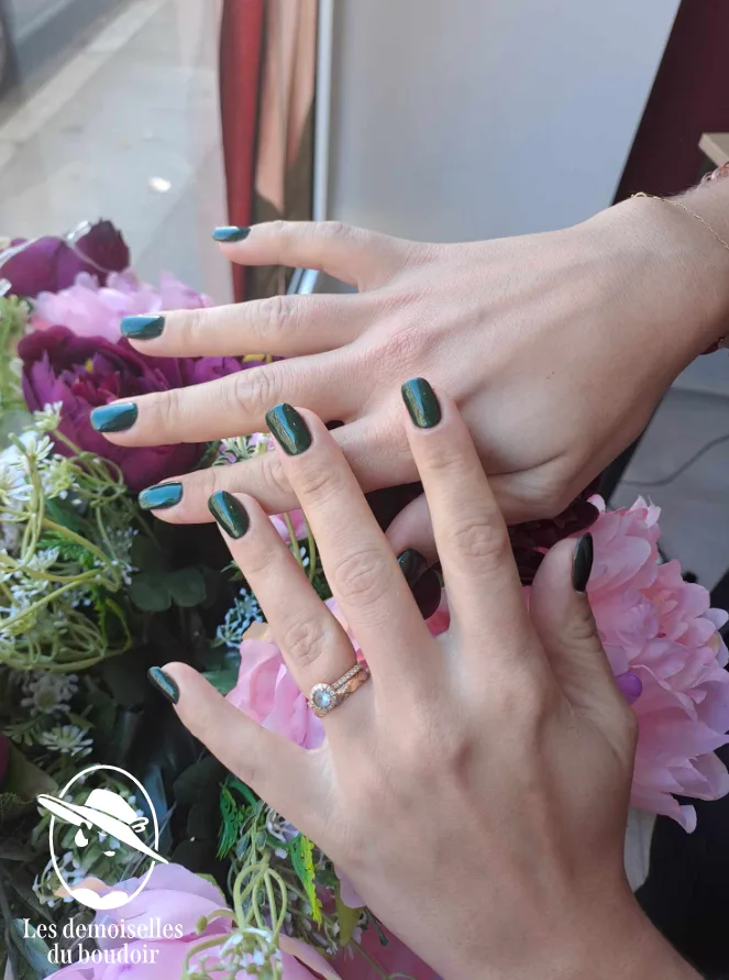 Les Demoiselles du Boudoir - Onglerie Le Mans - Photo de couverture - OneBooking