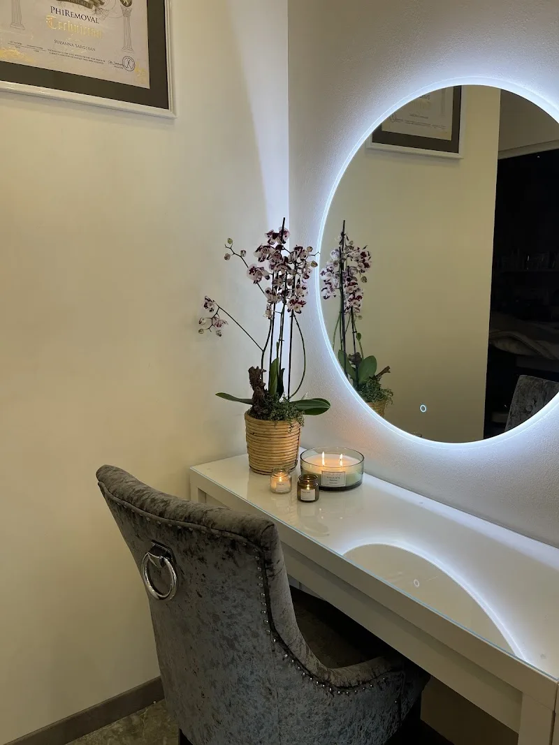 Institut de Beauté Chez Suzanna - Onglerie Nancy - Photo de couverture - OneBooking