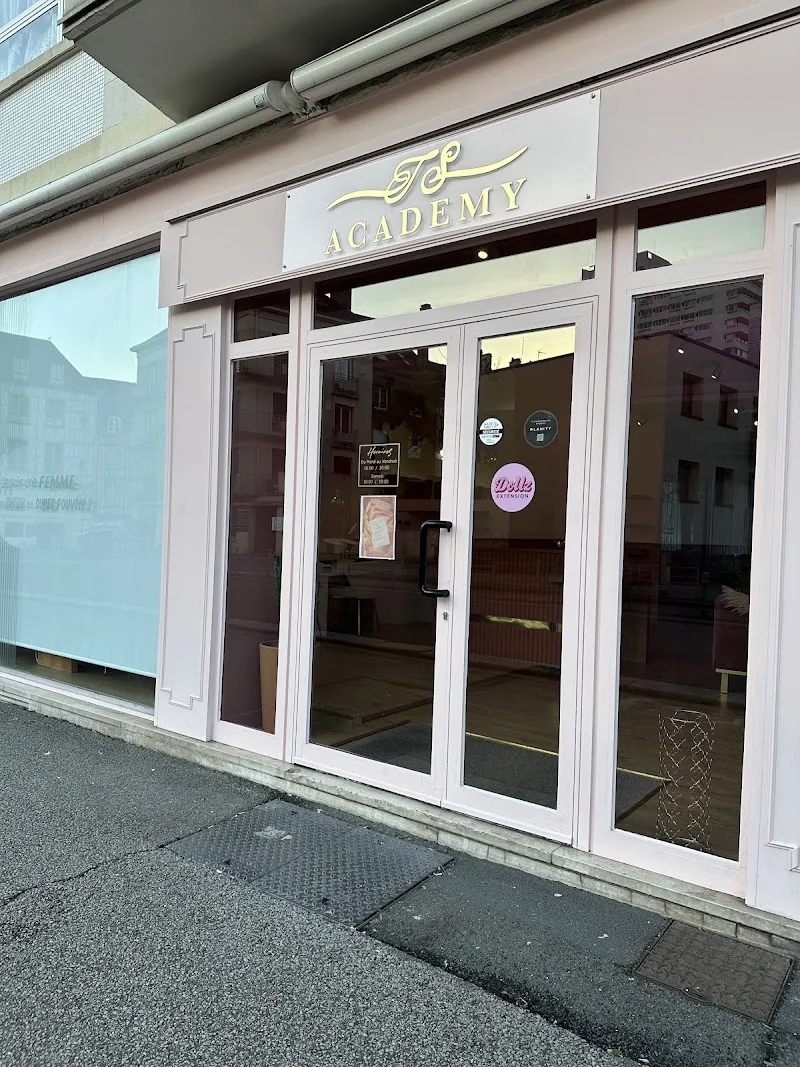 TS Nails & Beauty / TS ACADEMY