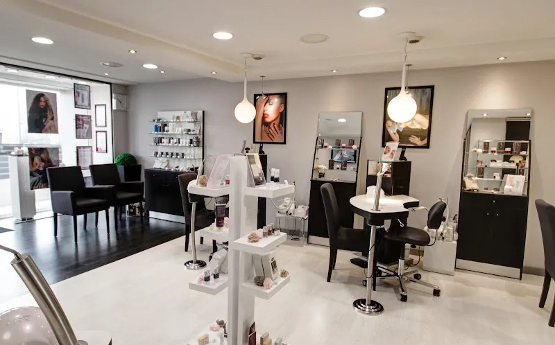 L'Onglerie Orvault - Onglerie Nantes - Photo de couverture - OneBooking