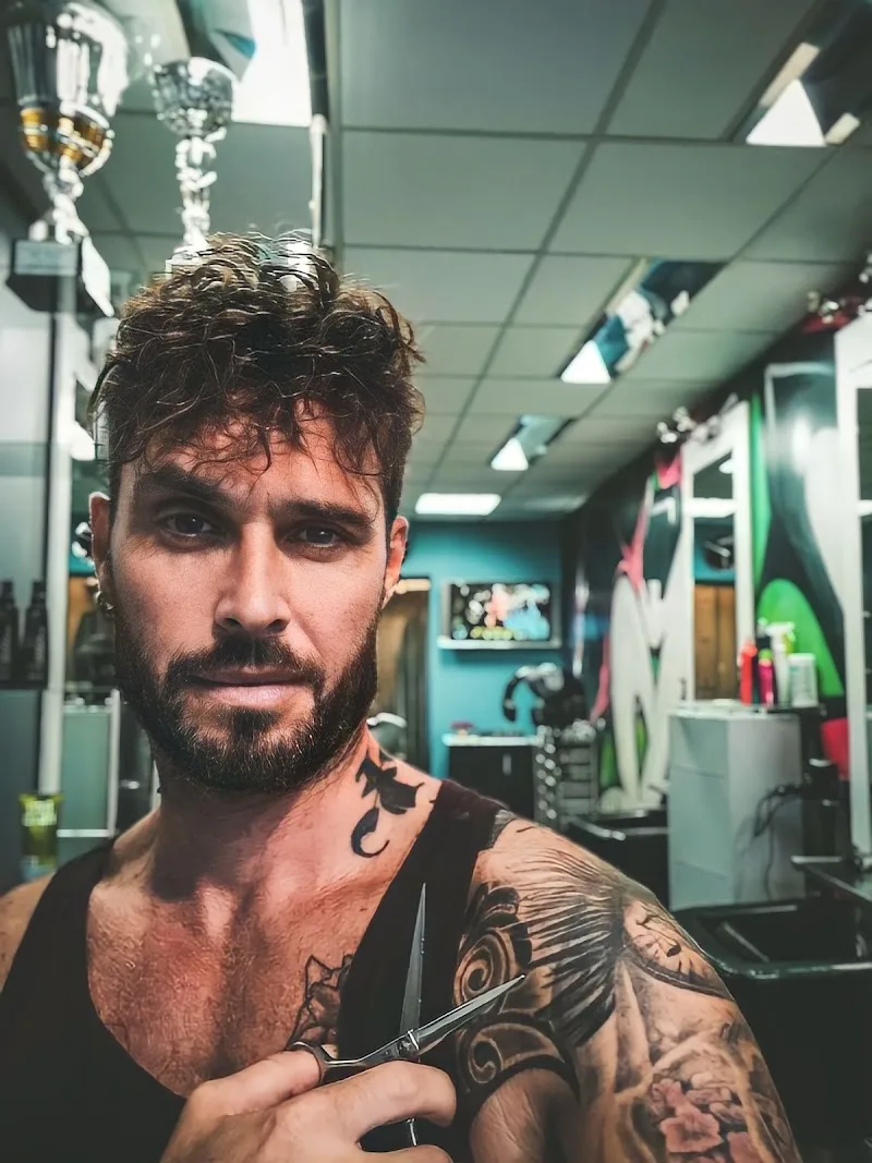 J.Factory - Coiffure Bayonne - Photo de couverture - OneBooking