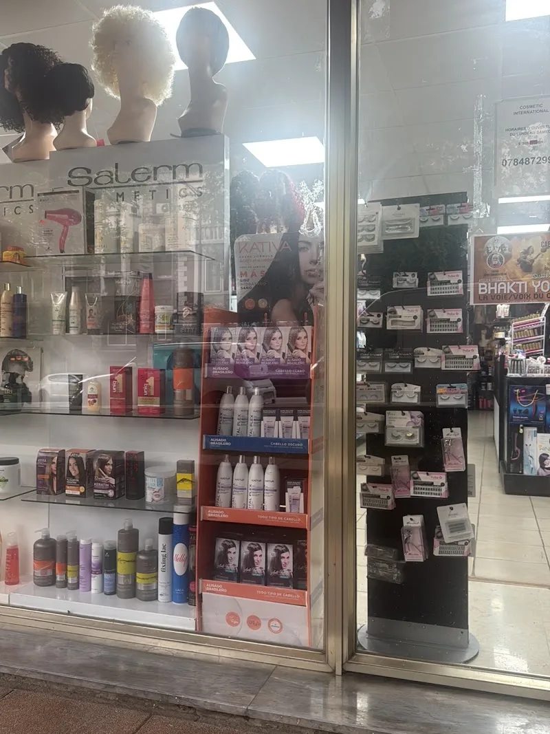 Cosmétic international - Maquillage Perpignan - Photo de couverture - OneBooking