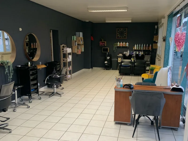 Destination Beauté - Sourcils & cils Metz - Photo de couverture - OneBooking